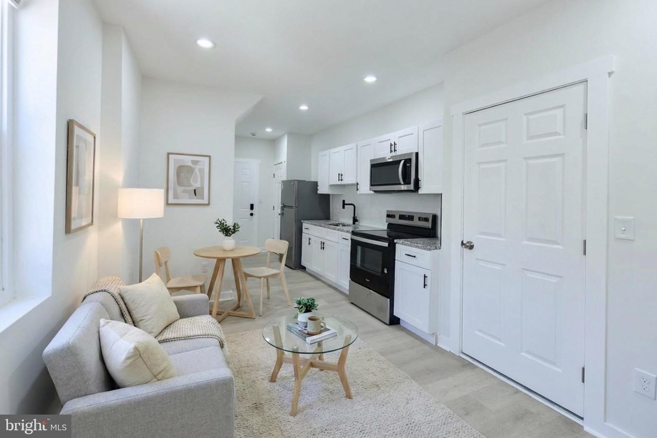 2330 Bryant Ave #2