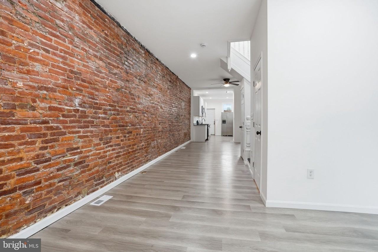 233 N Luzerne Ave - Photo 4 of 30