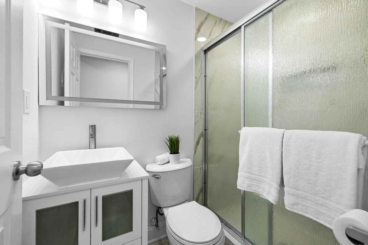 1225 Patapsco St - Photo 7 of 21