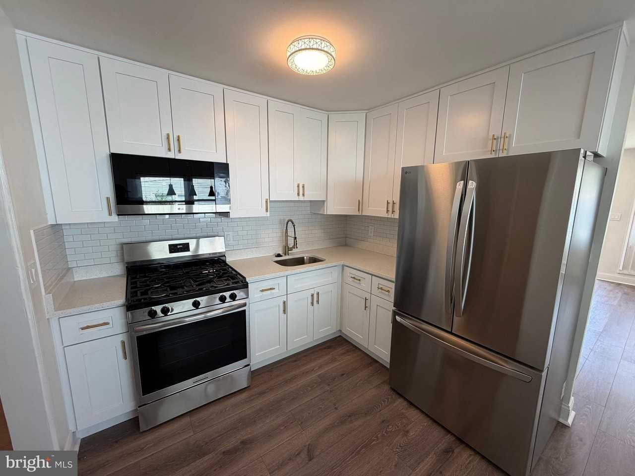 3207 Gartside Ave - Photo 3 of 16