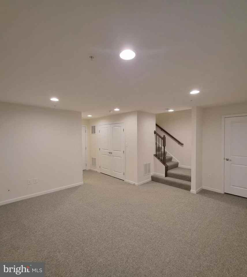 9128 Landon House Ln - Photo 7 of 34