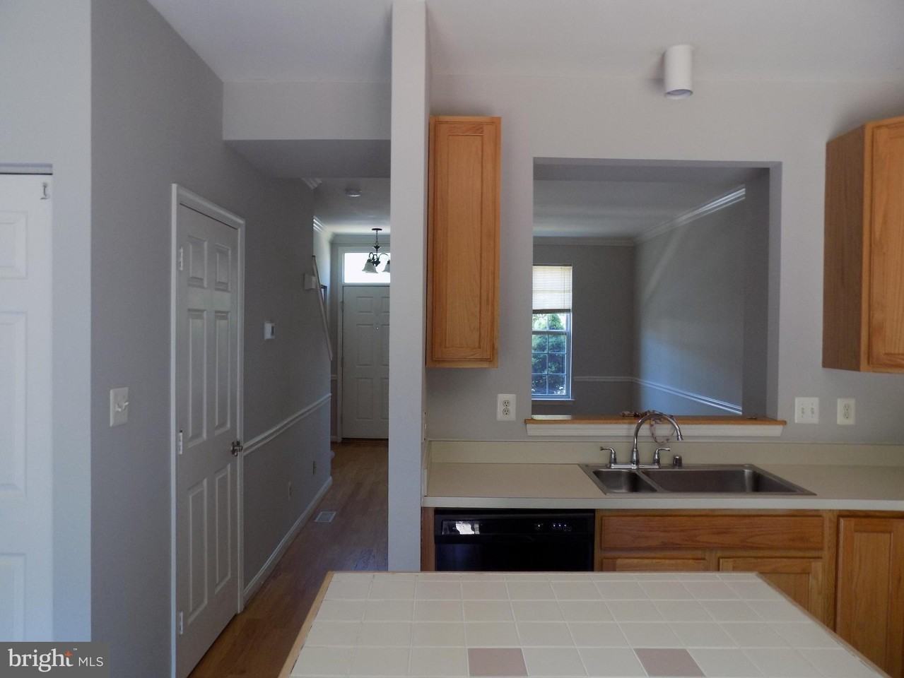 1302 Roman Ridge Way - Photo 4 of 25