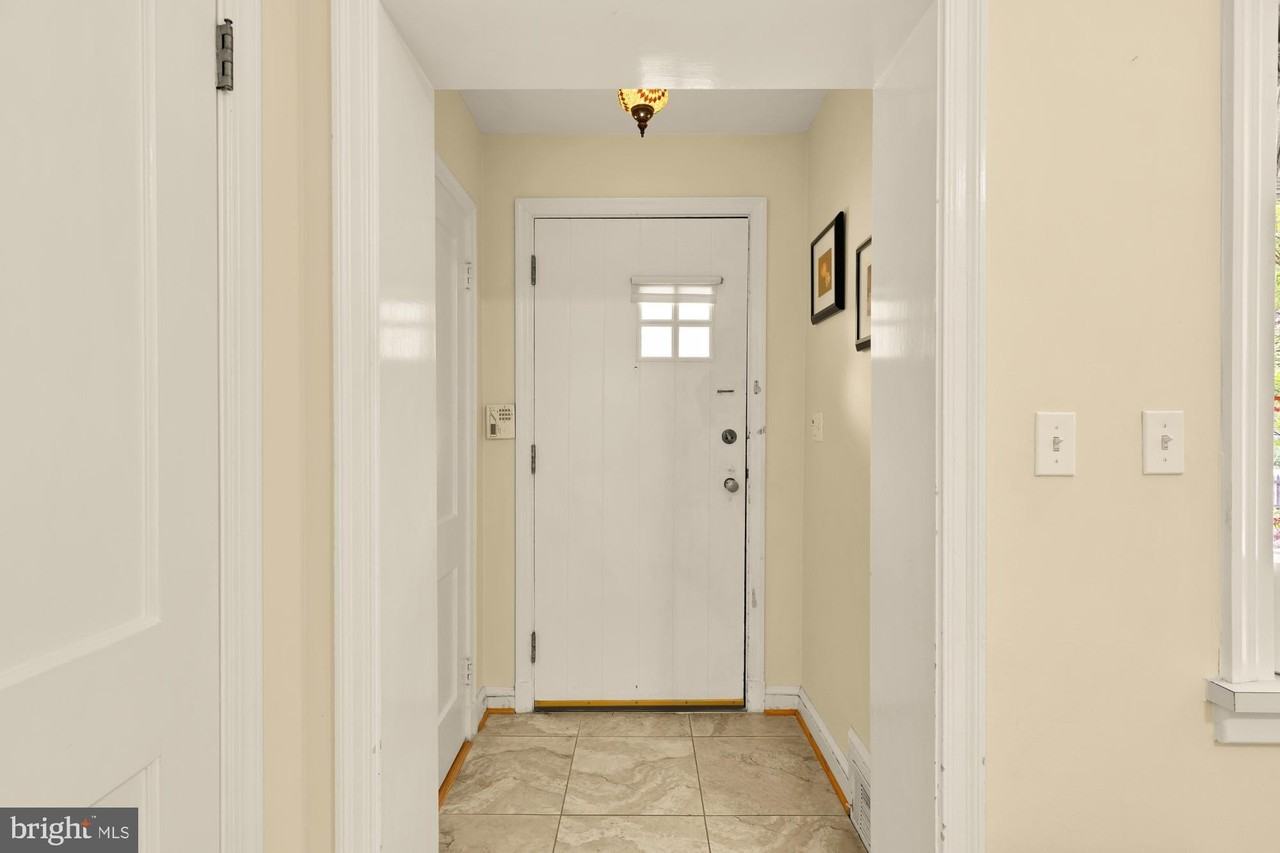 8323 Haddon Dr - Photo 4 of 50