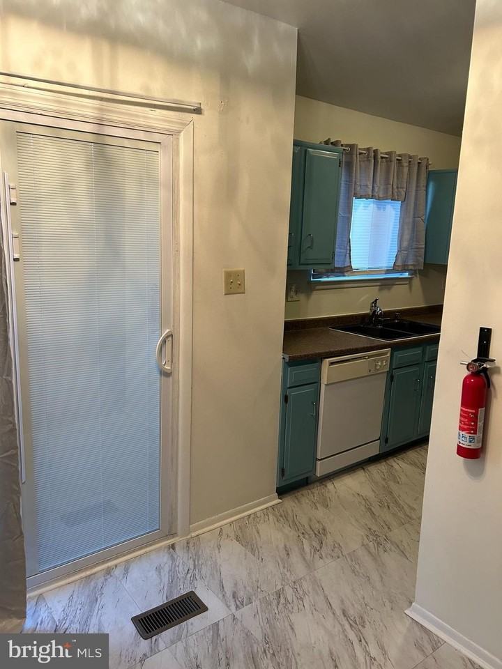 388 Aldeberan Dr - Photo 6 of 19