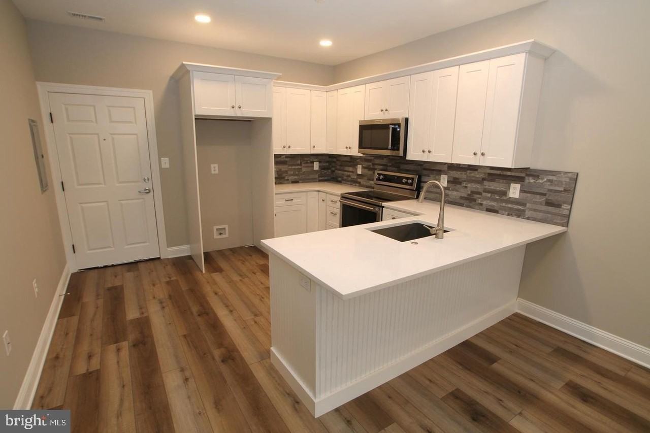 301 Edgeboro Dr #1 - Photo 4 of 15