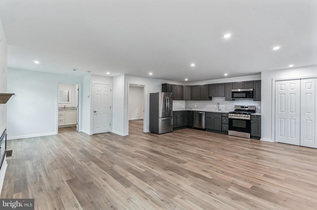 557 Durham Rd - Photo 5 of 21