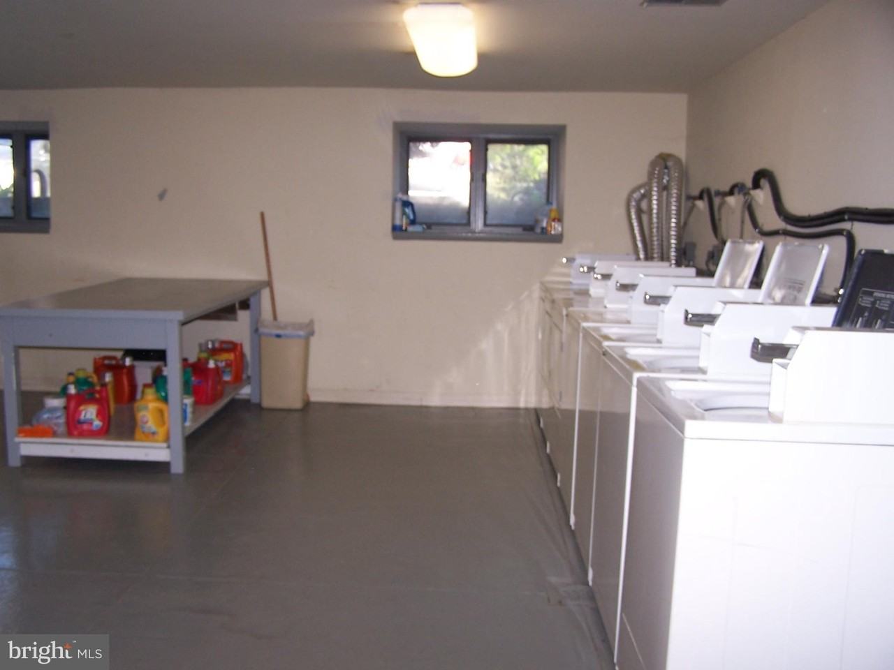 643 Main St #B3 - Photo 2 of 9