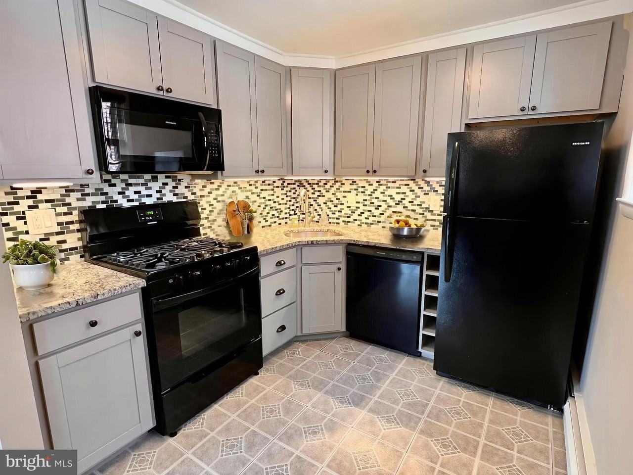 7804 Winston Rd #1 - Photo 6 of 13