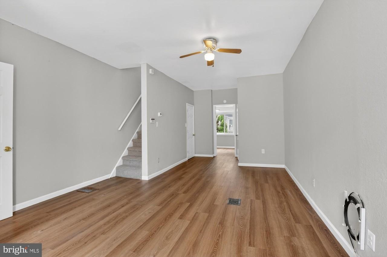 3121 Agate St - Photo 2 of 24