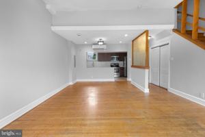 featured image of 707 W Girard Ave #2F