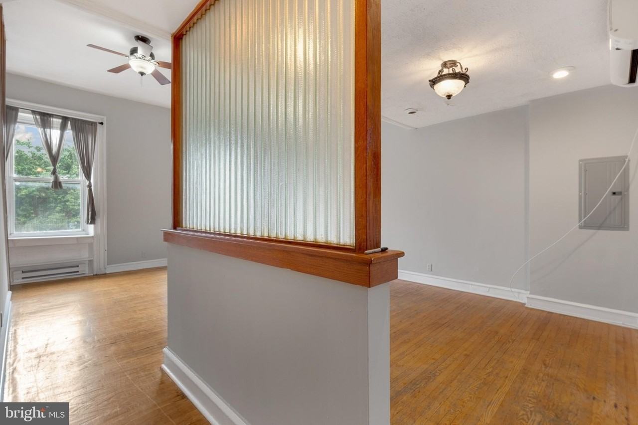 707 W Girard Ave #2F - Photo 5 of 34