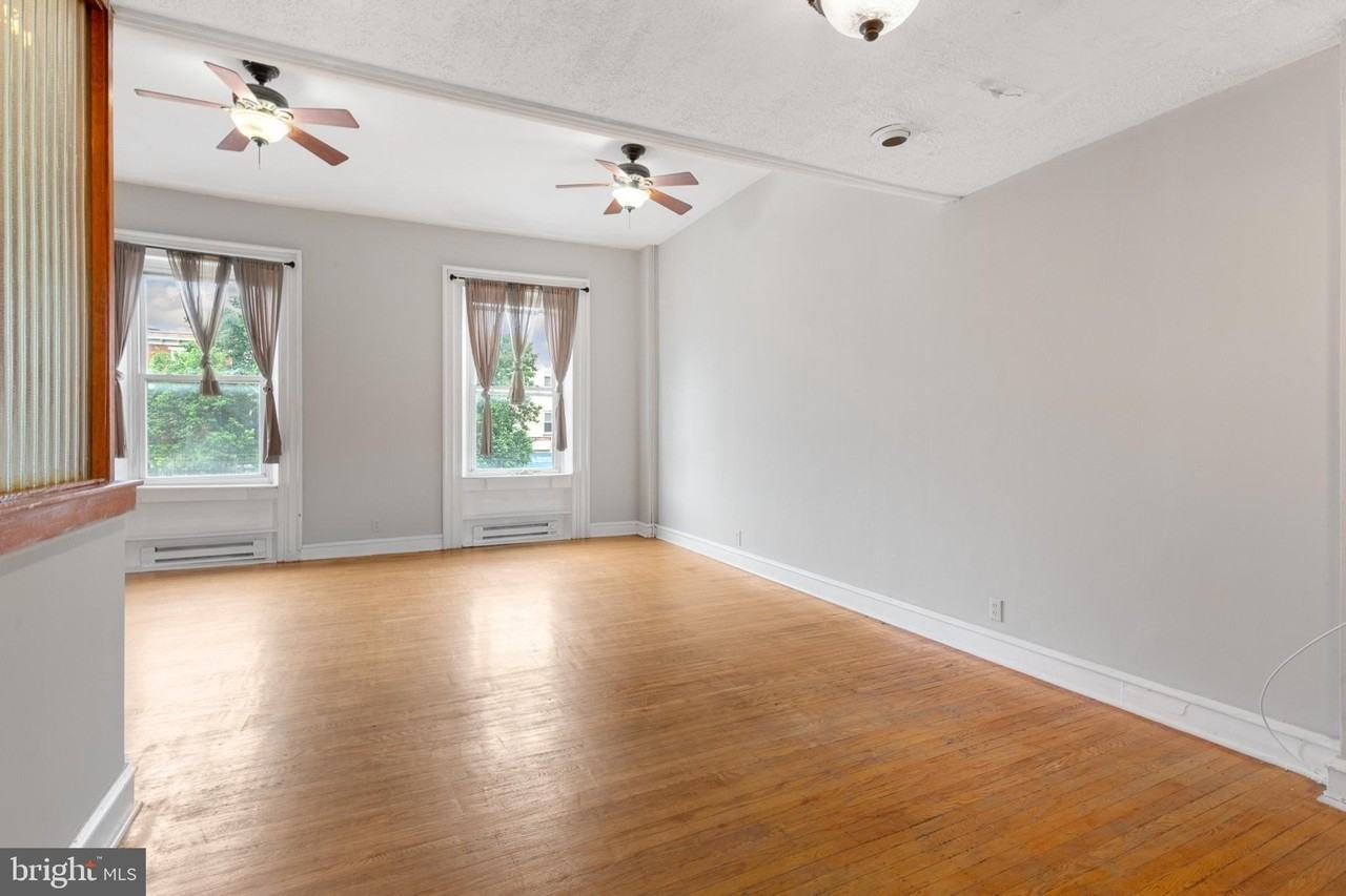 707 W Girard Ave #2F - Photo 6 of 34