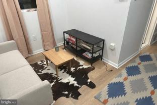 1018 Pine St #2R - Photo 1 of 1