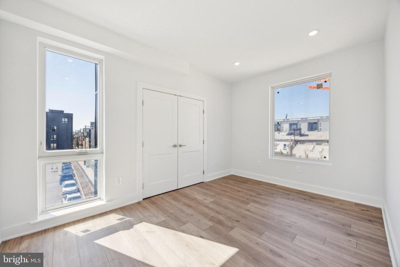 1350 N Front St #303 - Photo 6 of 15