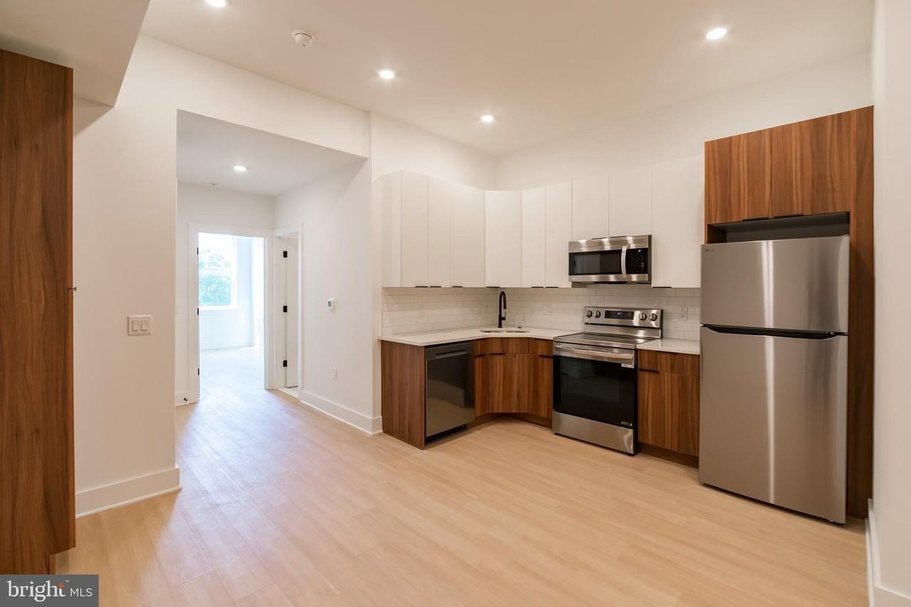 4408 Lancaster Ave #301 - Photo 4 of 21