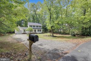 featured image of 583 Norwich Dr