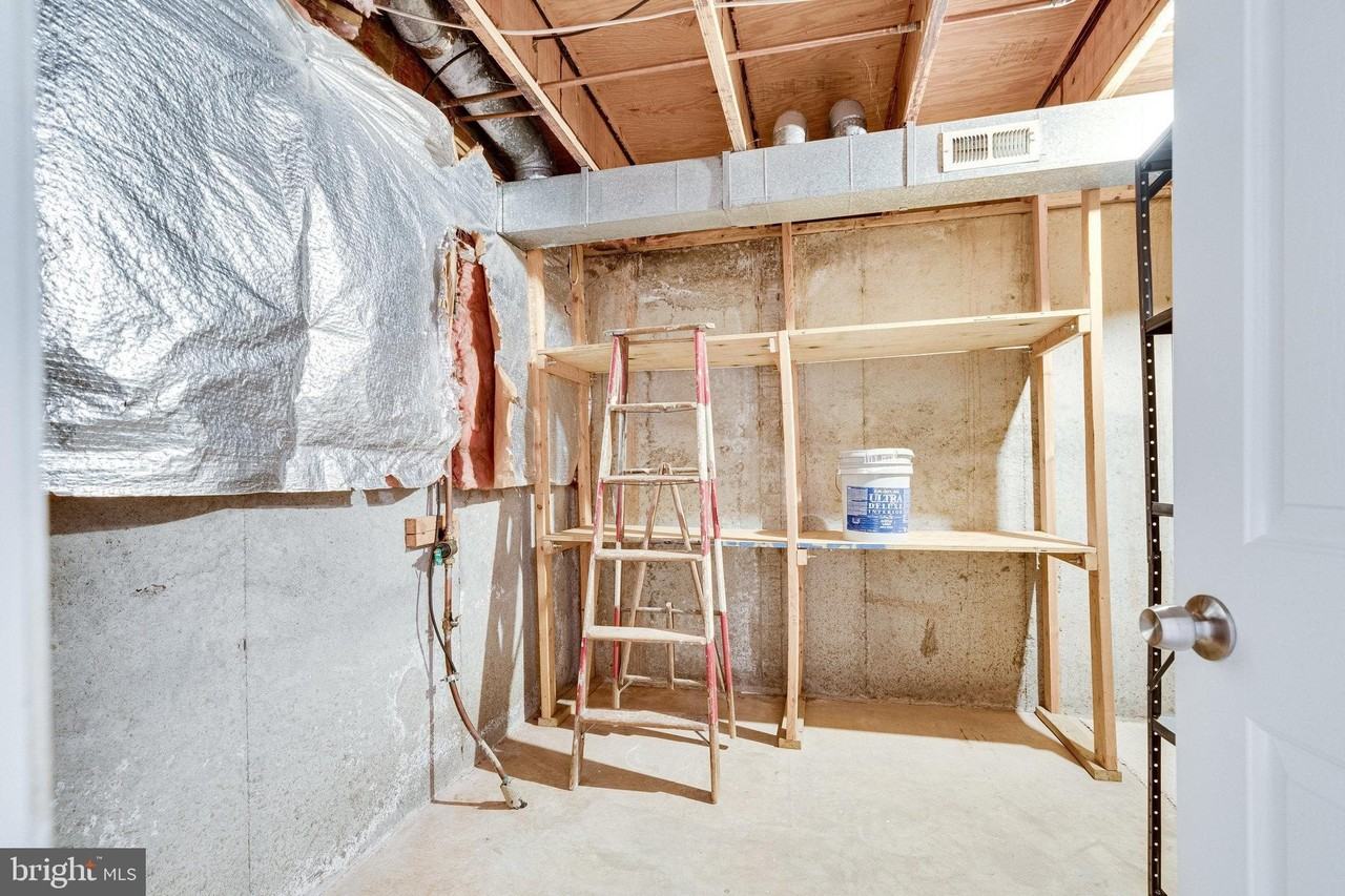 12114 Wedgeway Ct - Photo 6 of 50