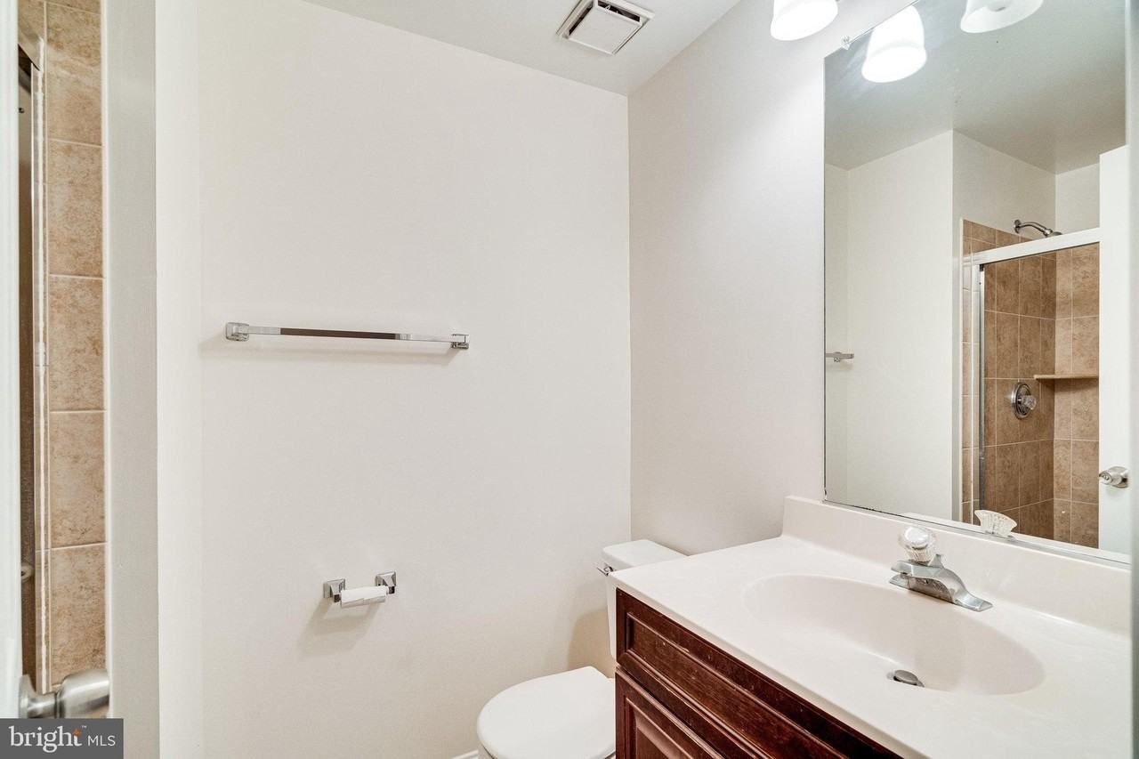12114 Wedgeway Ct - Photo 7 of 50