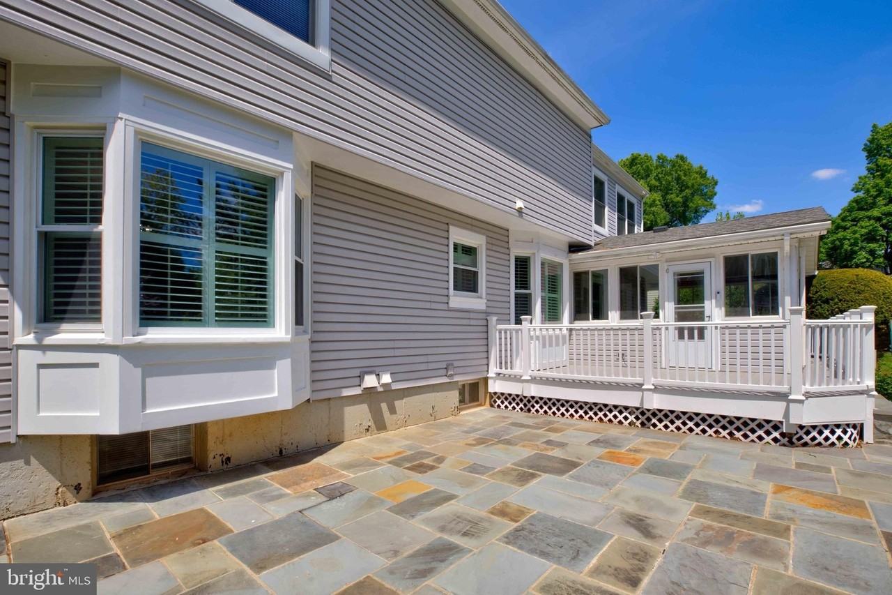 13205 Tuckaway Dr - Photo 4 of 50