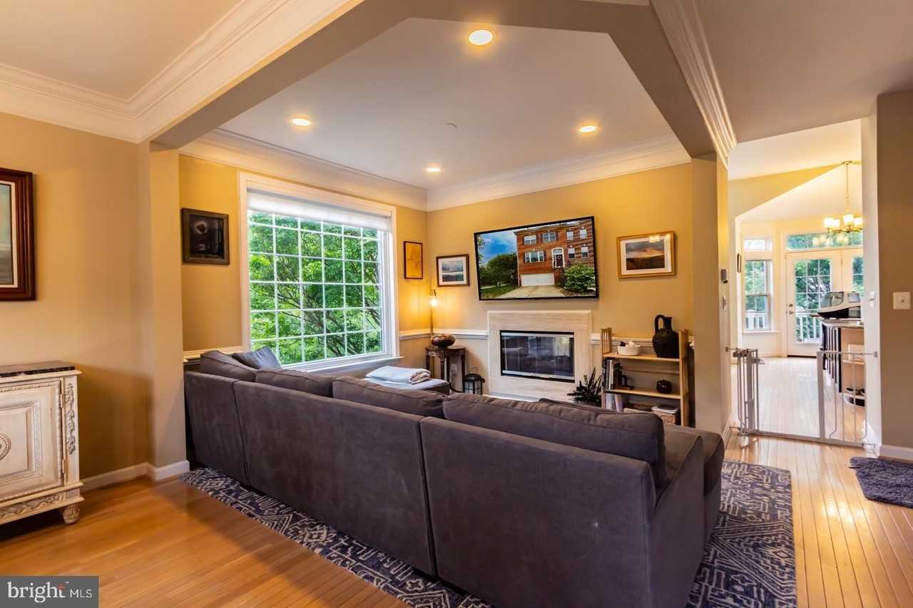 12172 Tryton Way - Photo 2 of 15