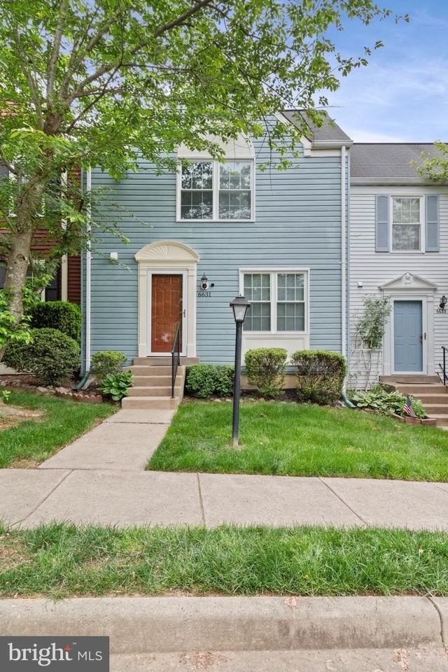 6631 Rockleigh Way - Photo 4 of 39