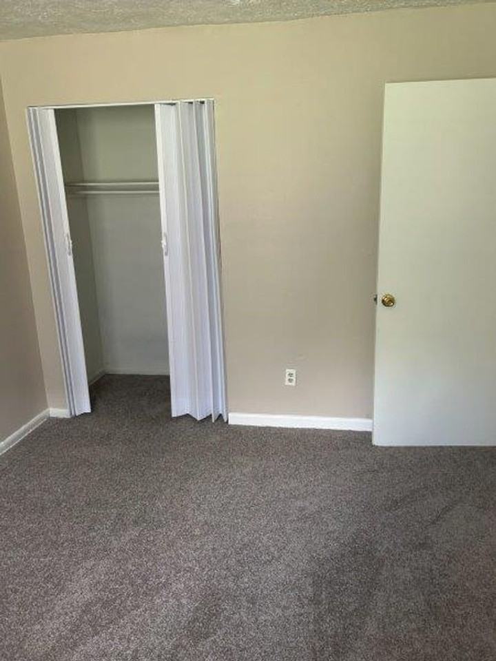 Brittany Hills Apartments - Photo 7 of 15