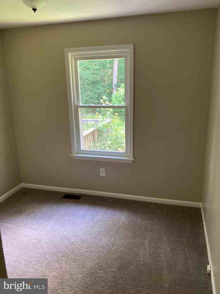 109 Kelsey Rd - Photo 3 of 14