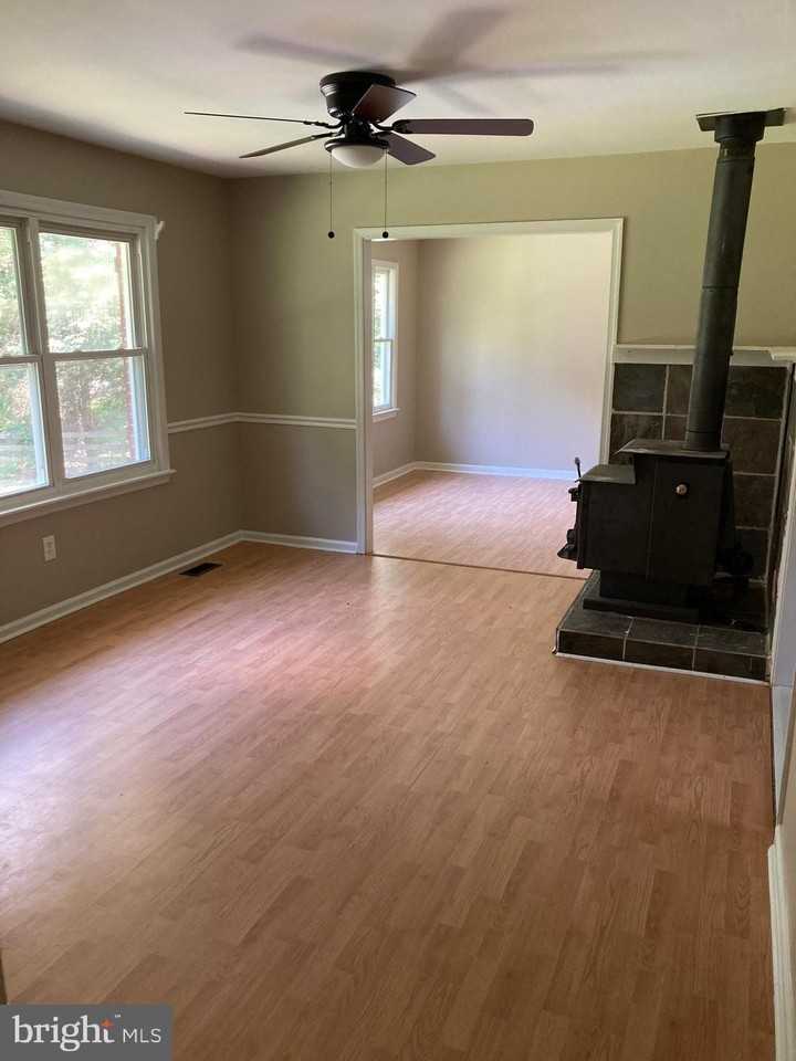 109 Kelsey Rd - Photo 7 of 14