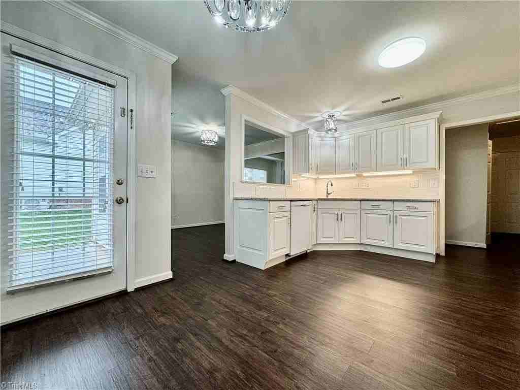 5136 Old Plantation Cir - Photo 6 of 17
