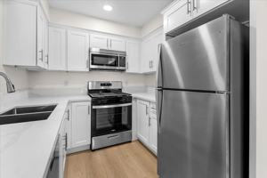 featured image of 8231 Wyngate St