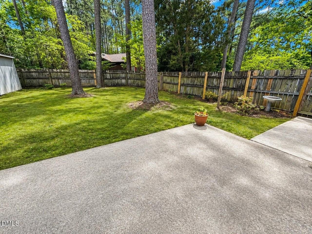 200 Westbrook Dr - Photo 2 of 34