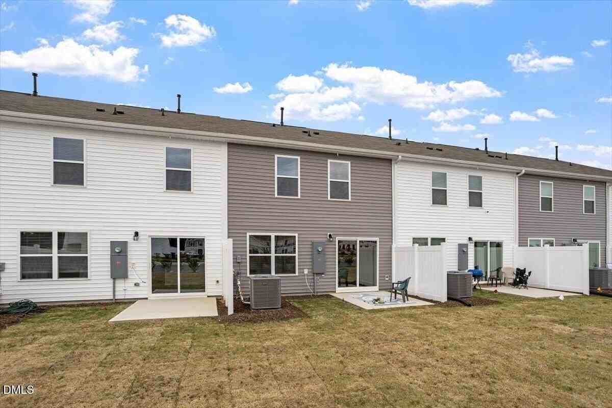 24 Red Clover Dr - Photo 7 of 38