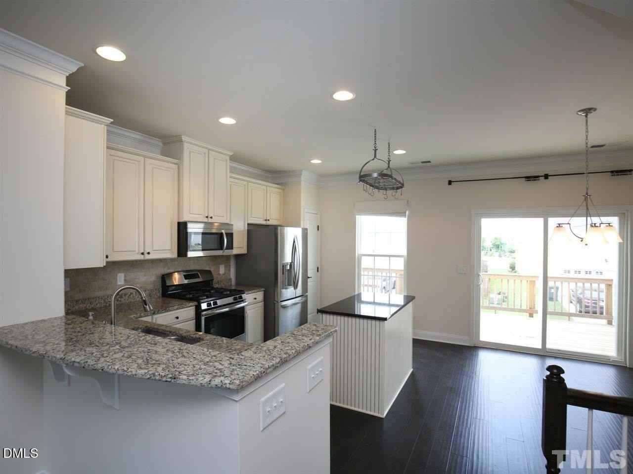 1014 Tender Dr - Photo 2 of 9