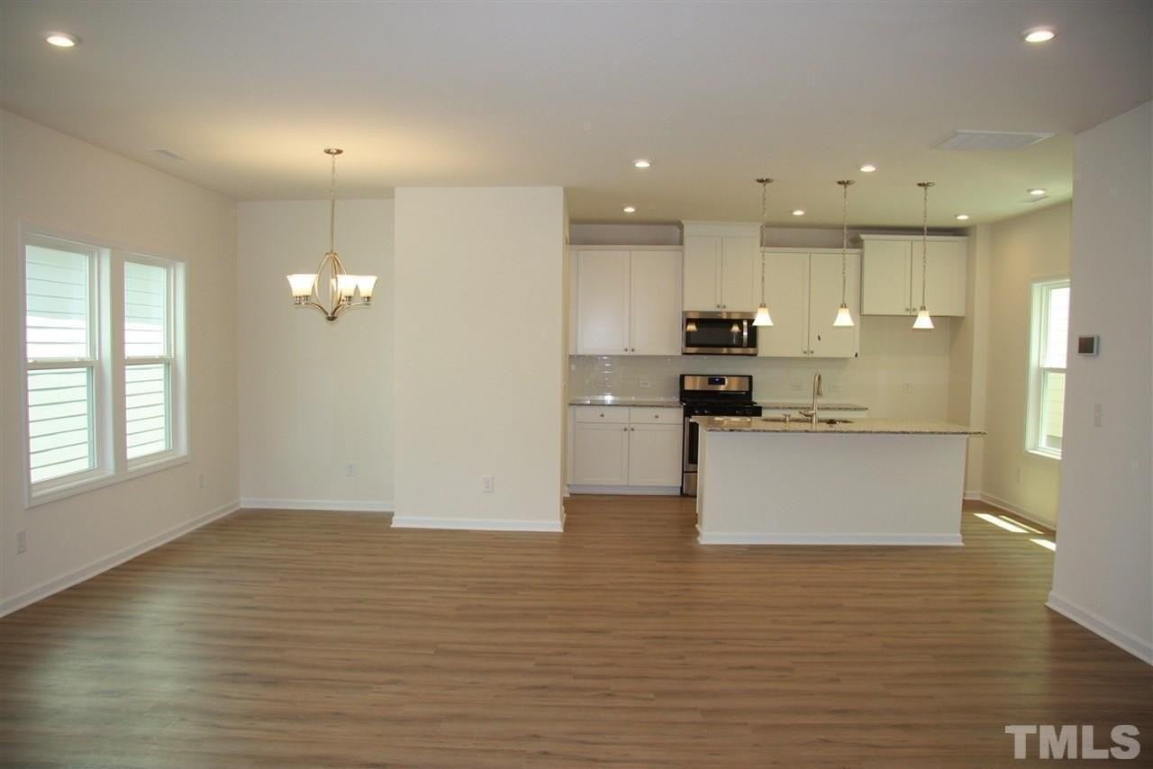 842 Firebrick Dr - Photo 5 of 30
