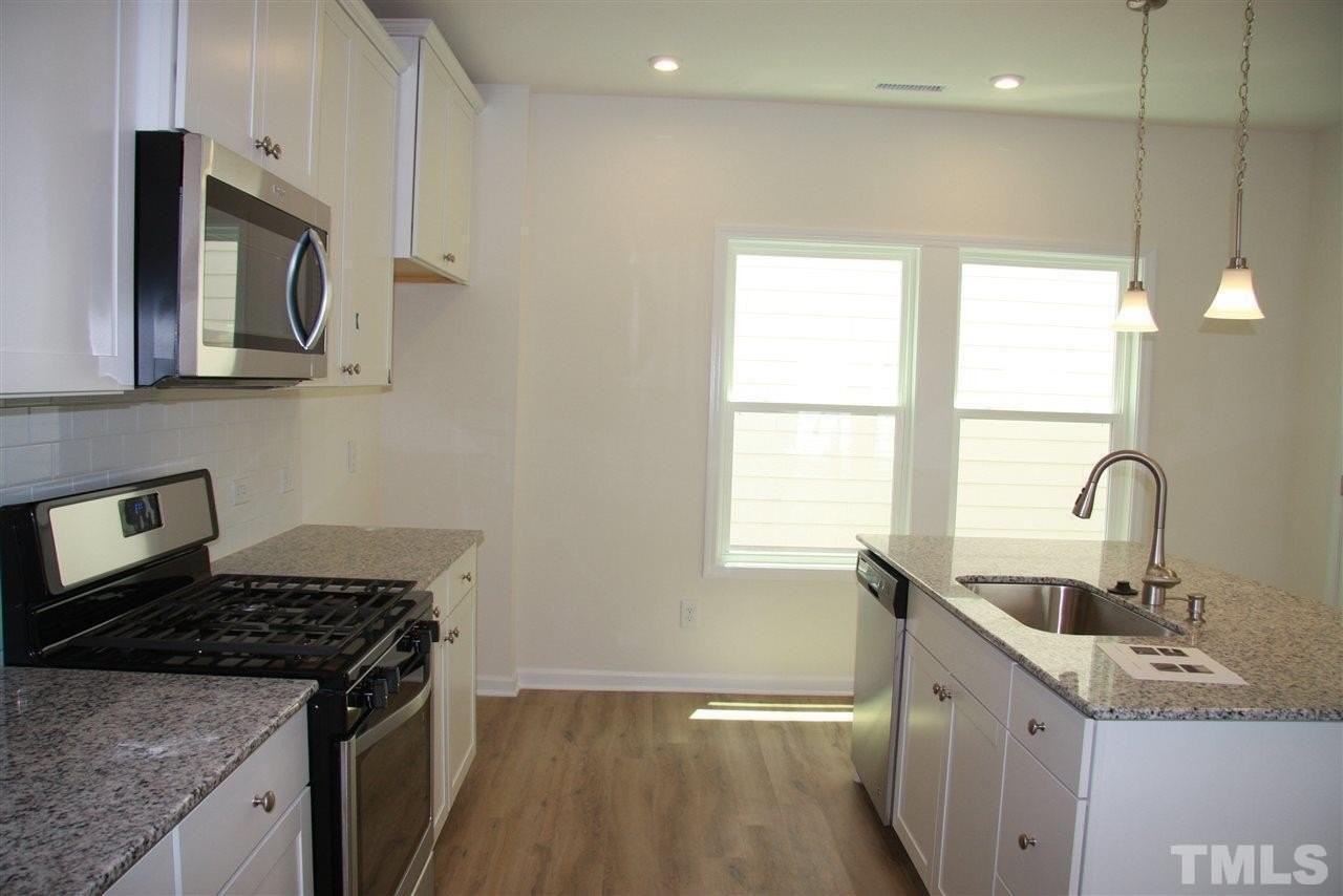842 Firebrick Dr - Photo 7 of 30