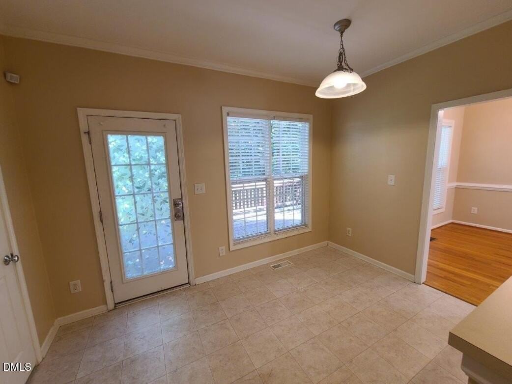 5105 Middleton Rd - Photo 7 of 26