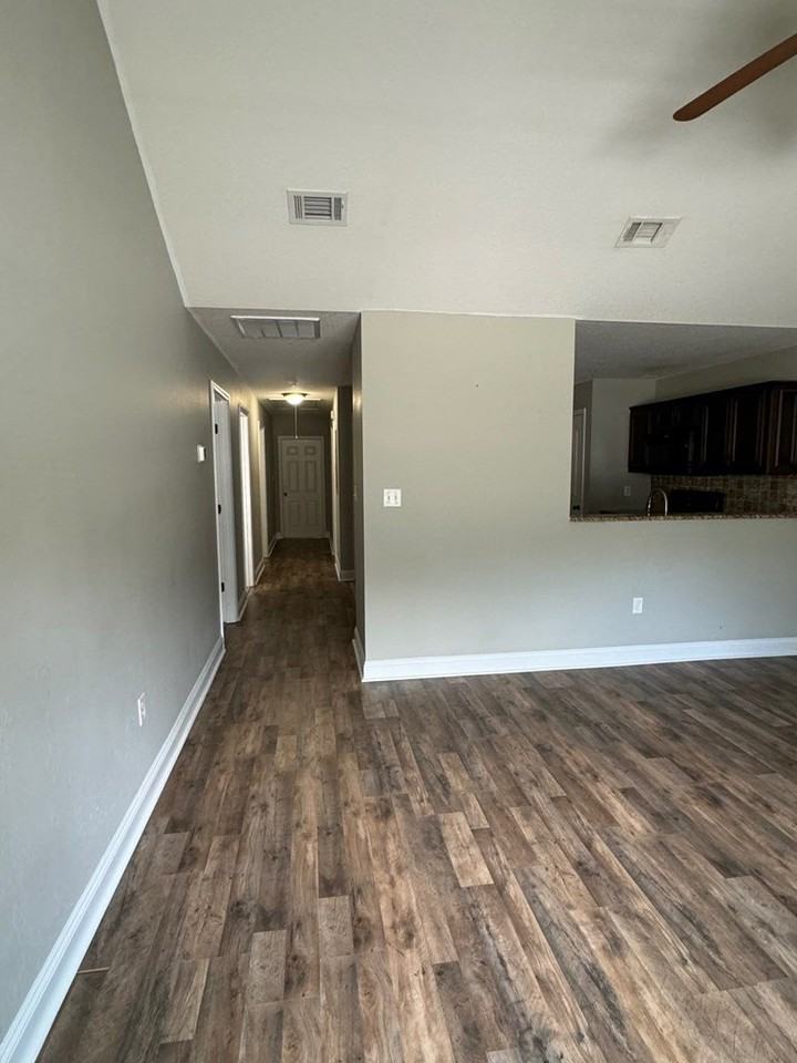 5026 Pearl Davis Rd Unit B - Photo 2 of 11