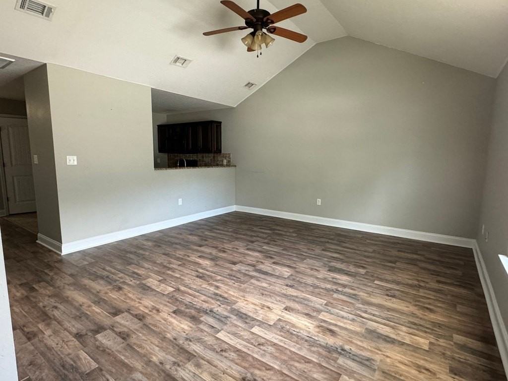 5026 Pearl Davis Rd Unit B - Photo 3 of 11