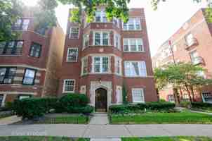 featured image of 734 Hinman Ave #1