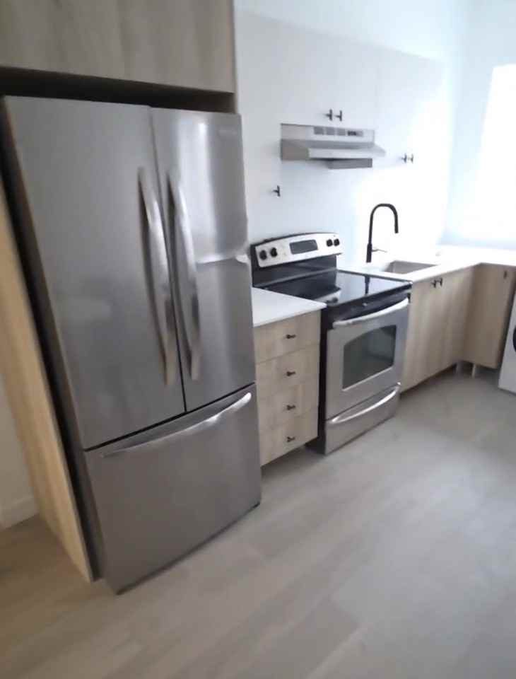 2234 Rue du Souvenir - Photo 3 of 13