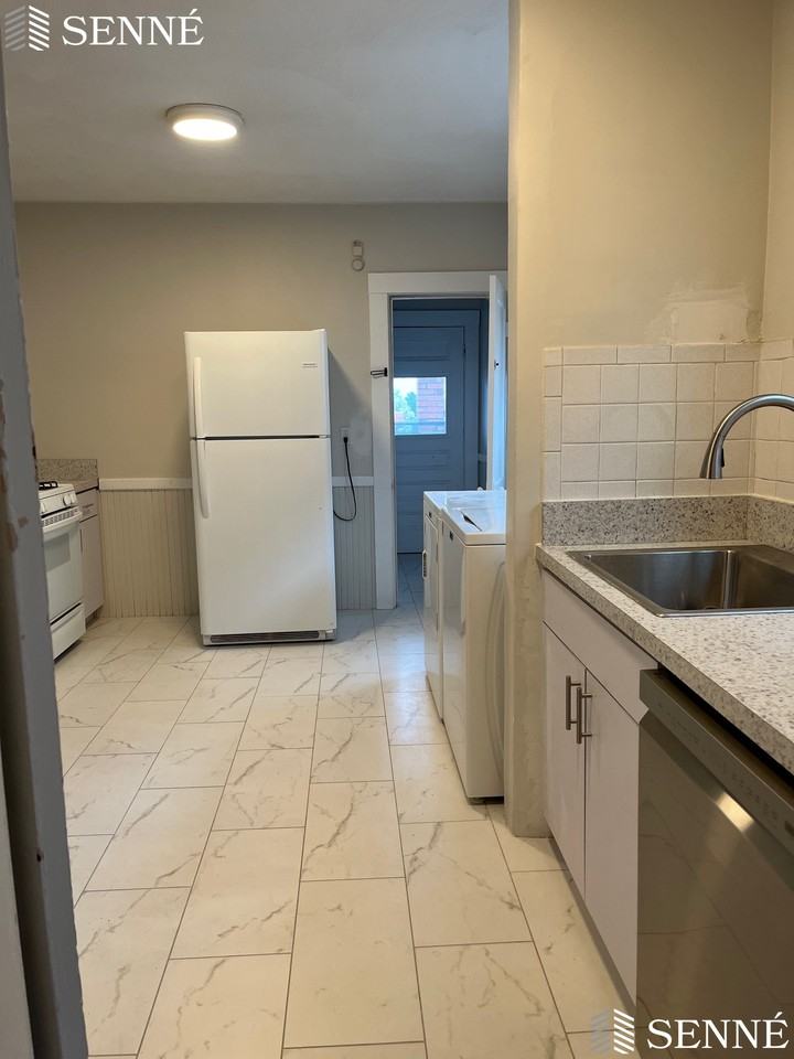 145 Winsor Ave #1 - Photo 3 of 18