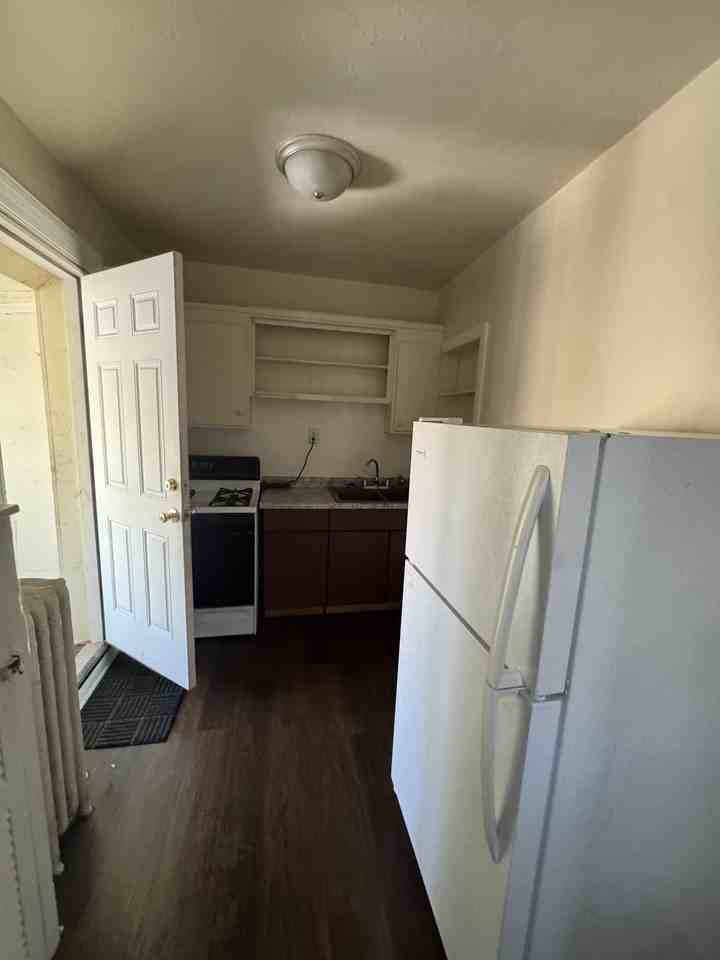 733 S 26th St #1 - Photo 2 of 7