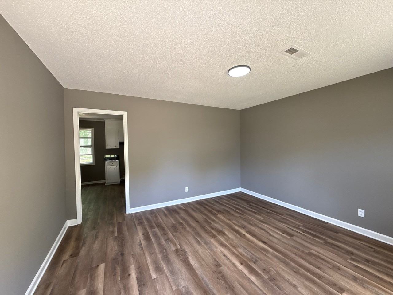 1115 Berrywood Ave #1 - Photo 3 of 10