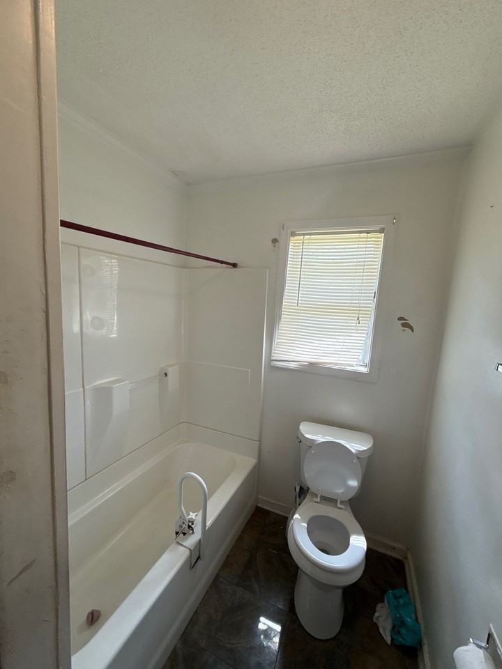 1115 Berrywood Ave #1 - Photo 7 of 10