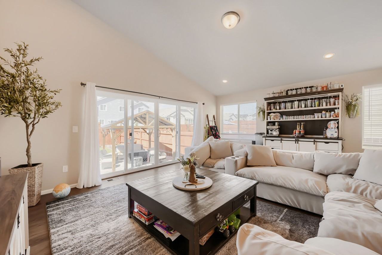 10554 Rolling Peaks Dr #1 - Photo 3 of 17