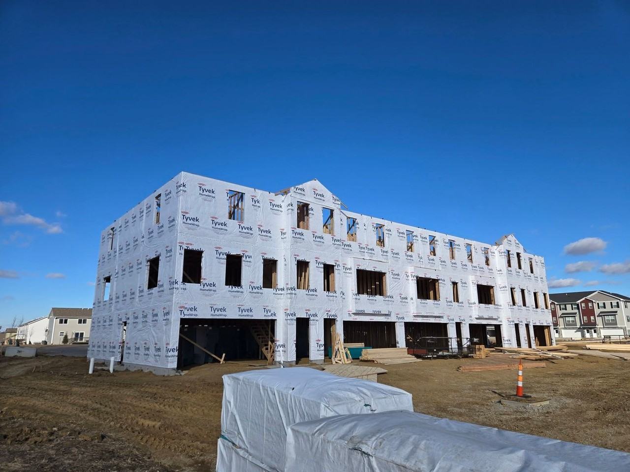 Big Ben Townhomes – Brand New 2 & 3 Bedroom Townhomes | Attached 2 - Photo 3 of 30