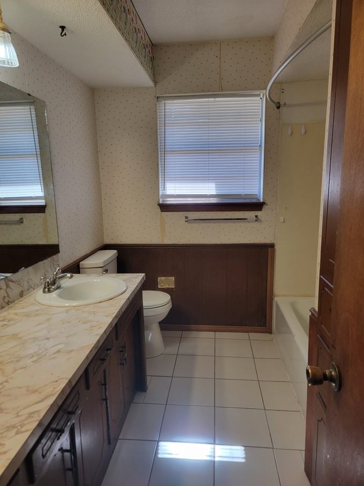 3201 Chisholm Trl #1 - Photo 5 of 12