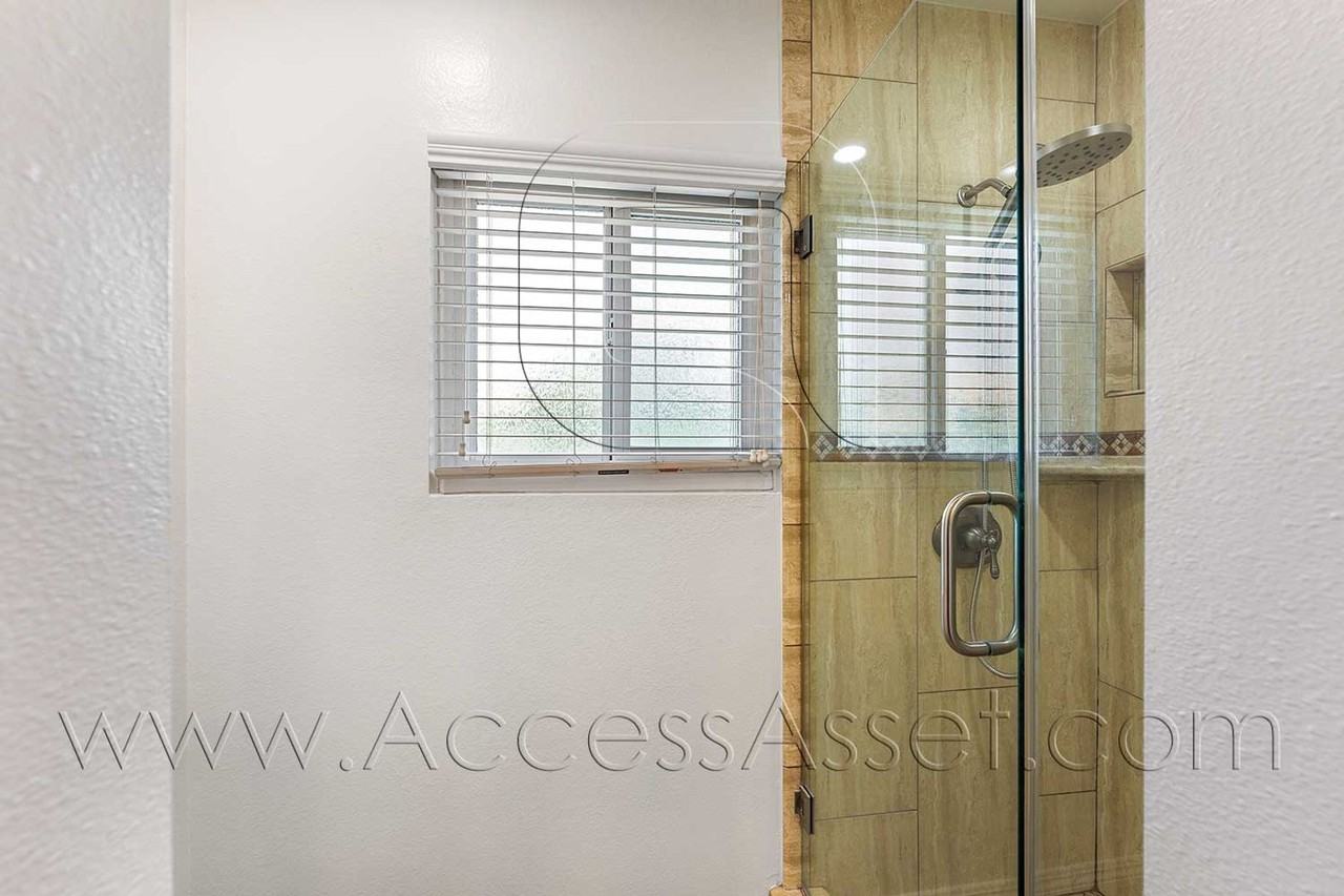 1230 N Jenifer Dr - Photo 2 of 37