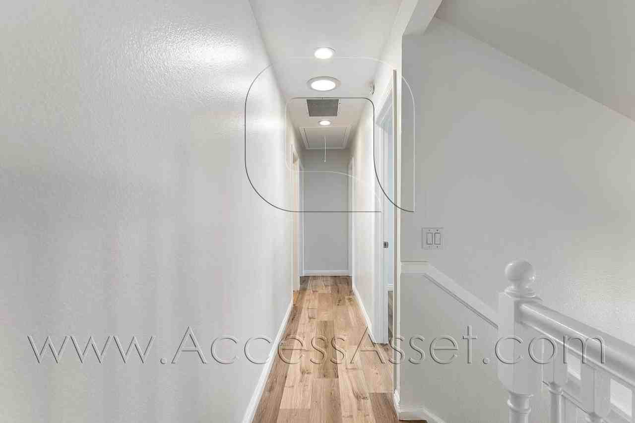 1230 N Jenifer Dr - Photo 3 of 37