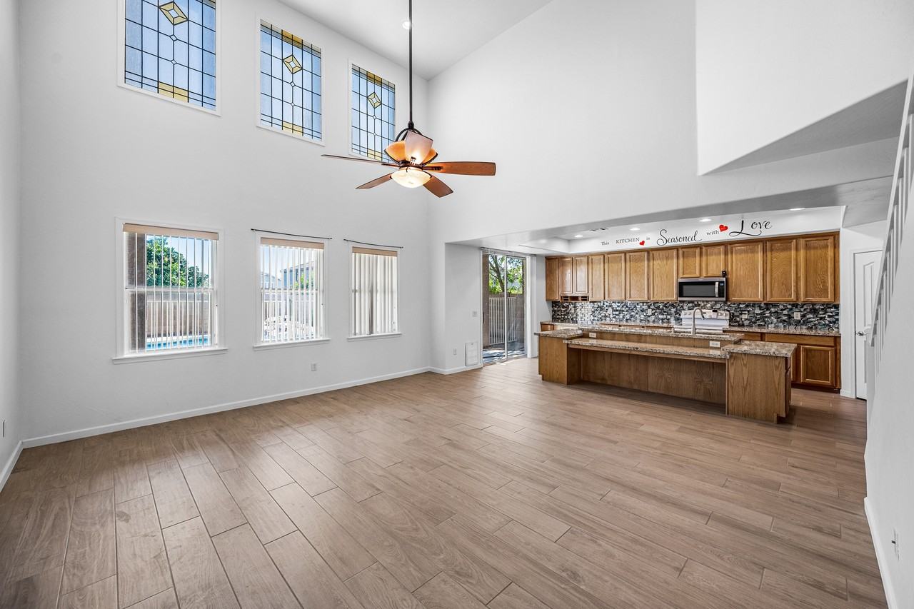 10463 East Olla Avenue - Photo 7 of 31